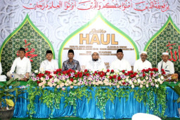 Sejumlah Perwira Polda Jatim Hadiri Haul Prof.Dr. Abuya Sayyid Alawi Almaliki