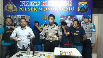 Polisi Tetapkan 5 Tersangka Judi Cap Jie Kie Stasiun Wonokromo.