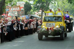 Piala Adipura Diarak Keliling Penjuru Kota Pasuruan.