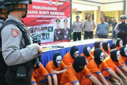   Walikota Pasuruan Hadiri Gelar Pemusnahan Narkoba  