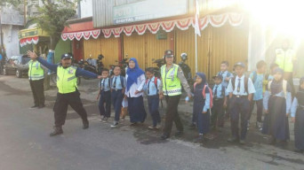 Srikandi Polres Malang Selalu Hadir di Tengah Masyarakat.