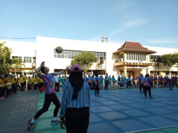 HKGB ke 65, Bhayangkari Kota Besar Surabaya Sabet Gelar Juara Bola Voli se Jatim.