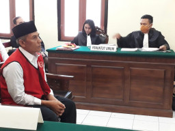 Saridin, Pria Setengah Baya Disidangkan Kasus Narkoba.