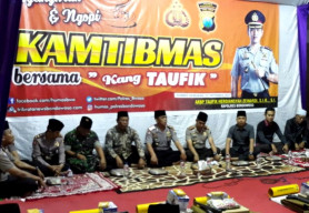 Kang Taufik Nyangkruk dan Ngopi Kamtibmas Bersama Warga Tamanan.