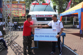 Polres Malang Terima Bantuan Ambulance Dari BRI Cabang Malang.