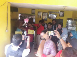 Polsek Tenggilis Gelar Rekontruksi Pembunuhan Janda Muda.