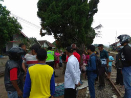 Tidur di Dekat Stasiun Kereta, Pujiono Ditemukan Warga Sudah Tewas.