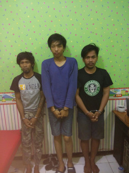 3 Penyalagunaan Narkoba di Ciduk Polsek Dukuh Pakis.