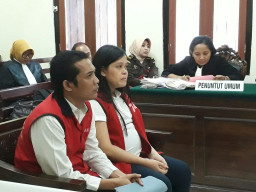 Pasutri Bandar Narkoba Ajukan Pledoi.