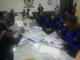 Daftar ke KPU, Demokrat Surabaya Siap Jadi Pilihan Warga