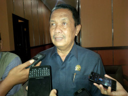 Tidak Pernah Masuk Kantor DPRD Bondowoso, Nawari di Copot Sebagai Anggota Banggar.