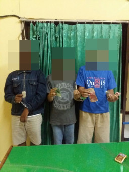 Pengedar dan Penghisap Ganja, Keok di Tangan Satreskoba Pasuruan.