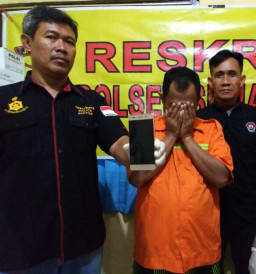 Tak Ada ongkos Pulang, 1 Keluarga Curi HP