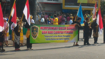 Peringati Bulan Bahasa dan Sumpah Pemuda, Puluhan Pelajar Turun ke Jalan.