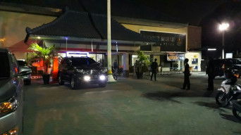 Saber Pungli Polrestabes Surabaya Obok-Obok Imigrasi Tanjung Perak.
