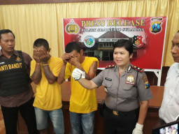 Berdalih Jaga Stamina 2 Kuli Bangunan Nyabu.