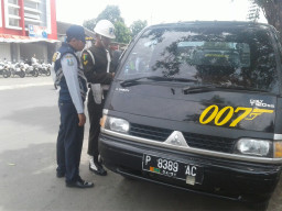 Operasi Gabungan, Tilang 40 Pelanggar Lalin dan 7 Pelanggar Buku Kir.