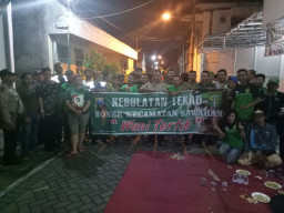Kapolsek Kumpulkan 100 Lebih Bonek Wani Tertib se Sawahan