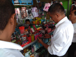 Jelang Natal dan Tahun Baru, Polres Gowa Gelar Operasi Pasar.