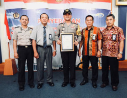 Polres Malang Sabet Satker Terbaik Pengelolaan Keuangan Dari KPPN Malang.