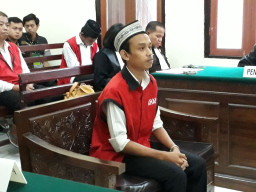 Armand Mahasiswa Budak Narkoba, di Vonis 4 Tahun Penjara.
