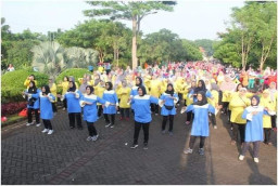 Peringati Hari PKK, GOW Gelar Senam Pasuruan Kondang.