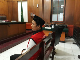 Tuntutan 9 Tahun Buat Achmad J, Sang budak Narkoba.