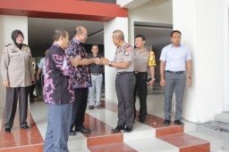 Didampingi Pejabat Utama, Kapolrestabes Surabaya Silahturahmi ke Universitas Muhammadiyah.