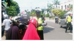 Tekan Angka Laka, Satlantas Polres Situbondo Gencar Lakukan Razia.