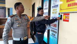 Pelayanan SIM Harus Lebih Baik, Hanya Pemohon Yang Boleh Masuk.