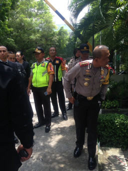 Jelang Undian No. Urut Paslon, Kapolrestabes Surabaya Cek Kesiapan Hotel Mercure Surabaya.