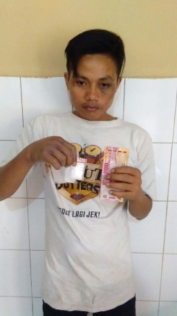 Jual Sabu Pada Polisi, Arek Kampung Seng di Ringkus.