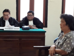 Aneh? Perdatanya Menang Hingga Tingkat PK, Kini Nenek Ini Jadi Terdakwa Pidananya
