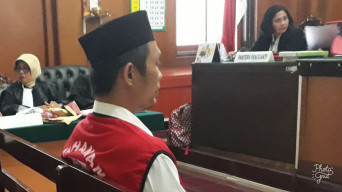 Kurir Narkoba Dukuh Kupang, Diganjar 7 Tahun Kurungan.