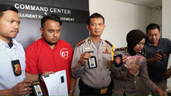 Mengaku Staf Setneg, Pria Ini Dibekuk Polrestabes Surabaya.