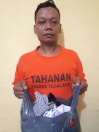 Tertangkap CCTV Saat Curi Pakaian di TP, Pria Ini di Bekuk.