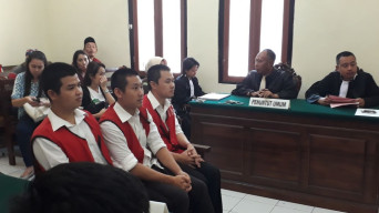 Bobol Aplikasi Grab, 3 Pria Ini Jadi Terdakwa.