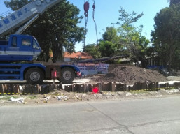 Pagar Sekolah SMA Muhammadiyah 5 Surabaya di Bongkar, Ganti Rugi Belum Disiapkan.