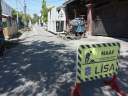 Alek G: Pengerukan Saluran Jalan Salak, Banyak Manfaatnya Dari Mudharotnya.