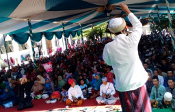 Puluhan Ribu Warga NU, Padati Ponpes Mambaul Ulum.