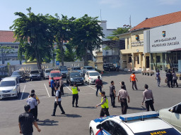 Mapolrestabes Surabaya, Jadi Sasaran Bom Bunuh Diri.