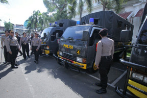 Jelang Operasi Ketupat dan Suromandali, Wakapolrestabes Surabaya Cek Kendaraan Dinas.
