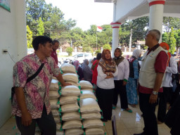 Program Keluarga Harapan, Baru Launching di Desa Bajulmati, Wongsorejo Banyuwangi.