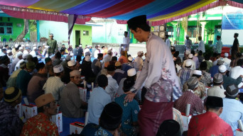 Anggota DPR RI, Gelar Buka Puasa Bareng di Ponpes Miftahul Ulum.