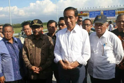 Presiden Jokowi Resmikan Jalan Tol Gempas Seksi 2.