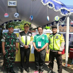 Kapolresta Pasuruan, Keliling TPS Pastikan Pilkada Serentak Aman.
