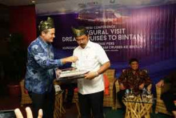 Berlabuhnya Kapal Dream Cruise, Gubernur Kepri Sambut Wisman Dengan Kuliner dan Tempat Bersejarah.