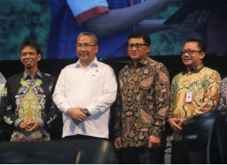 Menteri Desa: Presiden Titip Salam Buat Masyarakat Bondowoso.