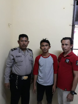 Polsek Sukomanunggal Ringkus Bandar Narkoba Asal Bratang.