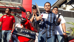 1 Dari 7 Begal Bersajam di Bekuk Polres Pelabuhan Tanjung Perak, 6 Lainnya di Buru.